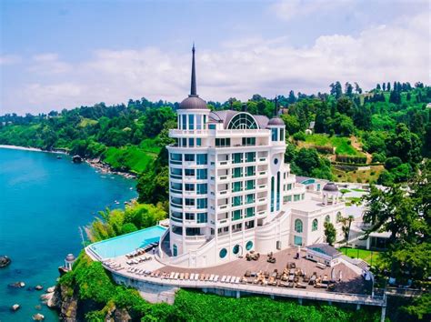 batumi seaside hotels.